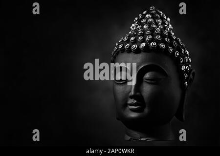 Volto del Signore o Bhagwan Goutam Buddha, pioniere o fondatore del Buddismo Foto Stock