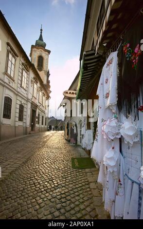 Ricamo e merletto souvenir, Szentendre, Ungheria Foto Stock