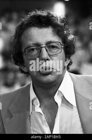 Dieter Thomas Heck, deutscher moderatore und Entertainer Deutschland um 1980. TV tedesca presenter Dieter Thomas Heck a Amburgo, Germania 1980. Foto Stock