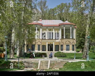 Tehran, Iran. Xviii Apr, 2017. Il Niavaran palace complesso nel nord della capitale iraniana Teheran, adottate il 18 aprile 2017. | Utilizzo di credito in tutto il mondo: dpa/Alamy Live News Foto Stock