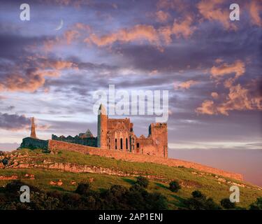 IE - CO. TIPPERARY: Rocca di Cashel Foto Stock