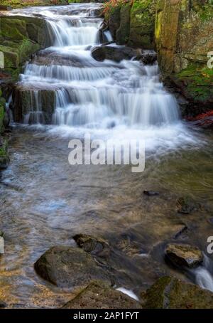 Cascata Lumsdale,,Matlock Derbyshire peak district,Inghilterra ,REGNO UNITO Foto Stock