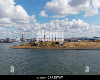 L'isola fortezza di Forteiland nella bocca del Mare del Nord Canal, dall'UNESCO monumento sito. Foto Stock