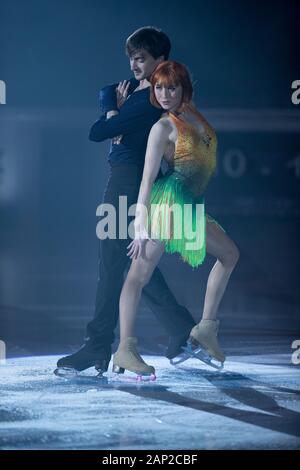 Tiffani Zago e Jonathan Guerreiro dalla Russia eseguire nel salone di gala durante il giorno 3 di ISU Grand Prix di Pattinaggio di Figura Internationaux de Foto Stock