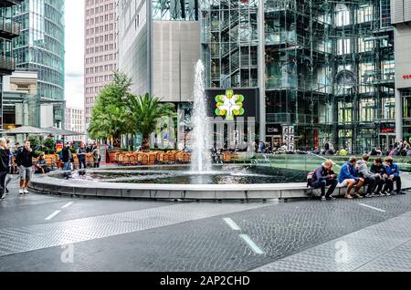 Il Sony Center nella Potsdamer Platz di Berlino Foto Stock