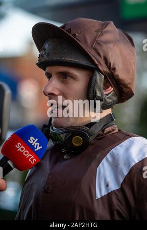 Ascot Berkshire, Regno Unito. 18 gennaio, 2020. Jockey David Bass vince il Bet365 Handicap Steeple Chase a cavallo Domaine de l'Isle. Proprietario 12 querce Racing, Trainer Sean Curran, Swindon, allevatore di Véronique Sayet. Credito: Maureen McLean/Alamy Foto Stock