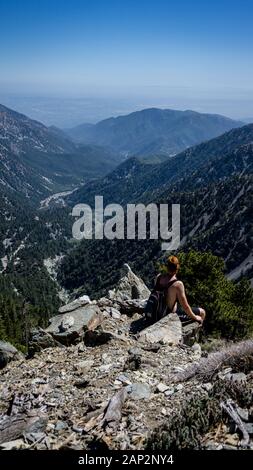 Viste dal registro di stordimento ridge trail Foto Stock