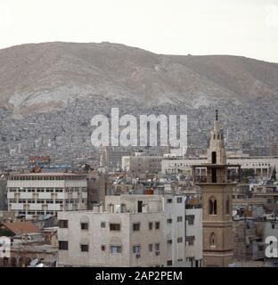 Repubblica araba siriana. Damasco. Quartiere situato sul pendio del monte Qasioun. Foto scattata prima della Siria guerra civile. Foto Stock