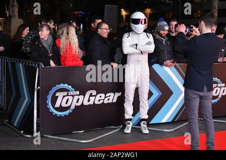 Londra, Regno Unito. Xx gen, 2020. La Stig assiste premiere della serie più recente di Top Gear Motor show, al Luxe Odeon Leicester Square, London, Regno Unito - 20 gennaio 2020 Credit: Nils Jorgensen/Alamy Live News Credito: Nils Jorgensen/Alamy Live News Foto Stock