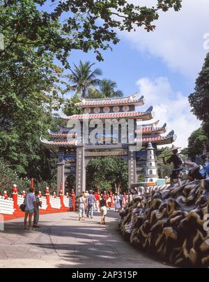 Cancello di ingresso a Tiger Balm Gardens (Haw Par Villa), Pasir Panjang Road, Queenstown, Singapore Island (Pulau Ujong), Singapore Foto Stock