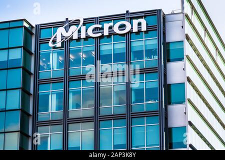 Dic 23, 2019 San Jose / CA / STATI UNITI D'AMERICA - Micron sede nella Silicon Valley; Micron Technology, Inc. è un produttore americano di memoria del computer e compu Foto Stock