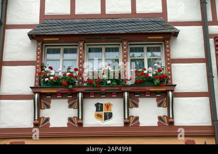 Finestra decorata nell'edificio di Piesport Foto Stock