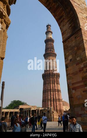 Qutub Minar Complesso, Nuova Delhi, Delhi, India Foto Stock