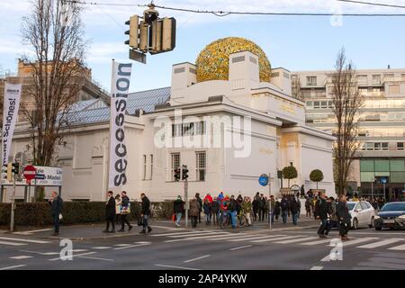 Secession Building una galleria d'arte contemporanea, Karlsplatz, Vienna, Austria. Foto Stock