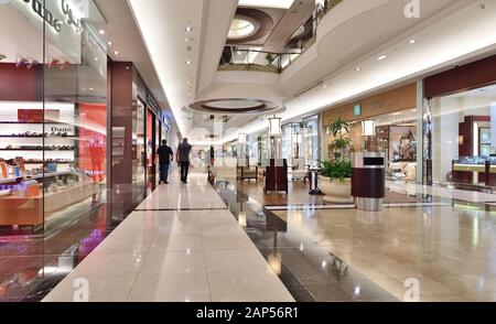 Doha, Qatar - Nov 21. 2019. Centro commerciale Interior Lagoon Foto Stock