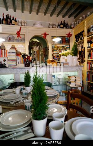 Bottega di Assù ristorante, nel centro storico di Bevagna in Umbria, Italia, Europa Foto Stock