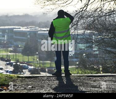 Vista dalla cima della collina di prova, Vintage Sports Car Club, VSCC, nuovo anno di prove di guida, Brooklands Museum, Weybridge, Surrey, Inghilterra, domenica, XIX Foto Stock