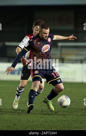 Exeter, Regno Unito. Xxi gen, 2020. Dean Parrett nuovi membri di Stevenage durante l EFL Football League Trophy match tra Exeter City e Stevenage presso il St James Park, Exeter, Inghilterra il 21 gennaio 2020. Foto di Dave Peters. Solo uso editoriale, è richiesta una licenza per uso commerciale. Nessun uso in scommesse, giochi o un singolo giocatore/club/league pubblicazioni. Credit: UK Sports Pics Ltd/Alamy Live News Foto Stock