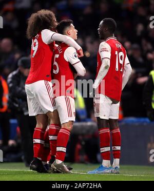 Dell'Arsenal Gabriel Martinelli punteggio celebra il suo lato il secondo obiettivo del gioco durante il match di Premier League a Stamford Bridge, Londra. Foto Stock