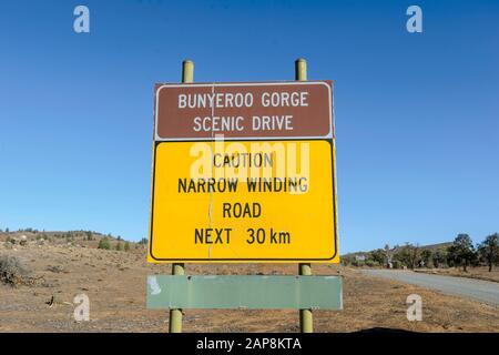 Segnale Per La Famosa Bunyeero Gorge Scenic Drive, Ikara-Flinders Ranges National Park, Australia Meridionale, Australia Foto Stock