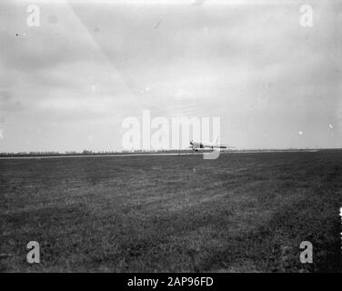 Arrivo aereo russo a Schiphol Data: 7 luglio 1958 Parole Chiave: Aereo Foto Stock