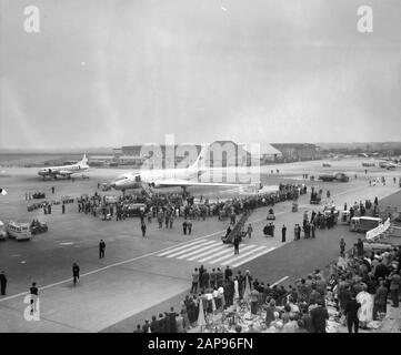 Arrivo aereo russo a Schiphol Data: 7 luglio 1958 Parole Chiave: Aereo Foto Stock