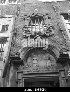 Bank Van Loan Te Amsterdam, Facciata Pietra Data: 15 Giugno 1960 Località: Amsterdam, Noord-Holland Parole Chiave: Banche, Pietre Di Fronte Foto Stock