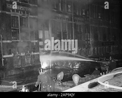 Brand At Vettewinkel Amsterdam Data: 20 Marzo 1948 Località: Amsterdam, Noord-Holland Parole Chiave: Brand Foto Stock