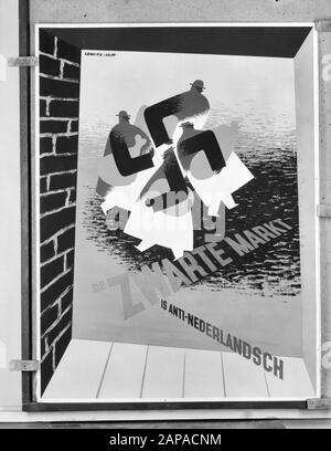 HIE [Olanda in Inghilterra]/Anefo London series Descrizione: Poster e opuscoli autorità militare il mercato nero è Anti-Dutch Data: 1944 posizione: Gran Bretagna Parole Chiave: Poster, opuscoli, seconda guerra mondiale Istituto Nome: Autorità militare Foto Stock