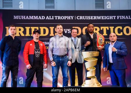 Riga, Lettonia. 22nd Gen 2020. Conferenza stampa di Mairis Briedis e Yuniel Dorticos, prima della loro prossima lotta per il titolo IBF al World Boxing Super Series. Credito: Gints Ivuskans/Alamy Live News Foto Stock