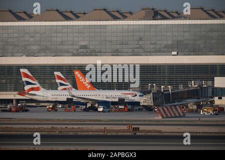 British Airways Airbus A320-251N (G-TTNJ). Málaga, Spagna. Foto Stock