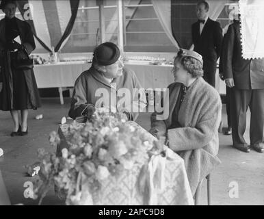 Amsterdam Droogdokme Tewaterlating Ville De Montreal Data: 25 Agosto 1954 Parole Chiave: Tewaterlatingen Nome Dell'Istituto: Droogdok Maatschappij Foto Stock