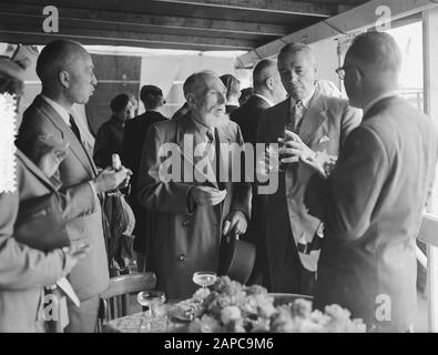 Amsterdam Droogdokme Tewaterlating Ville De Montreal Data: 25 Agosto 1954 Parole Chiave: Tewaterlatingen Nome Dell'Istituto: Droogdok Maatschappij Foto Stock