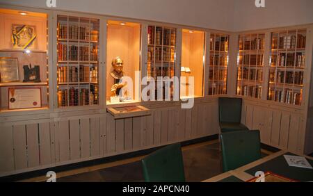 La Casa del pasto a Grythyttan ha il ristorante svedese Legends collezione di libri di cucina privata disponibile come parte del museo della casa del pasto con libri dal 1480s al 1980 Foto Stock