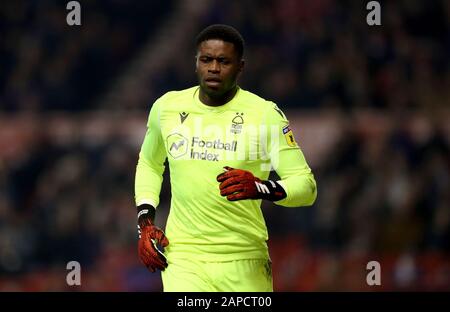 Il portiere della Nottingham Forest Brice Samba durante la partita Sky Bet Championship al City Ground, Nottingham. Foto Stock