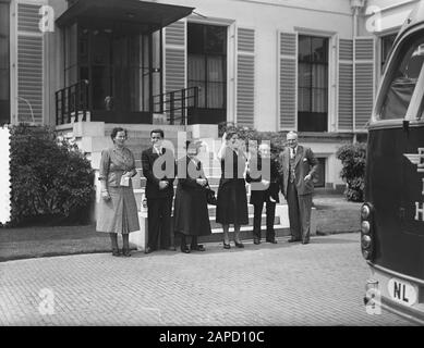 Visita antichi di giorni Soestdijk Data: 22 giugno 1955 Parole Chiave: Visite, anziani Nome dell'istituzione: Palace Soestdijk Foto Stock
