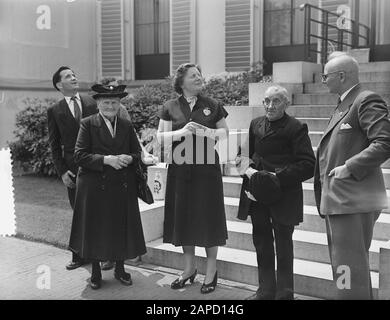 Visita antichi di giorni Soestdijk Data: 22 giugno 1955 Parole Chiave: Visite, anziani Nome dell'istituzione: Palace Soestdijk Foto Stock