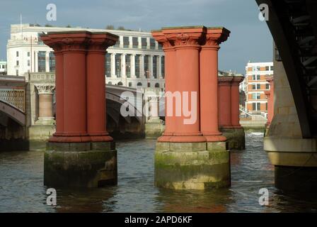 Blackfriars Railway Bridge, Londra, GB. Foto Stock