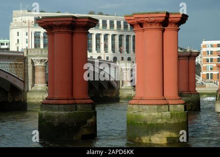 Blackfriars Railway Bridge, Londra, GB. Foto Stock