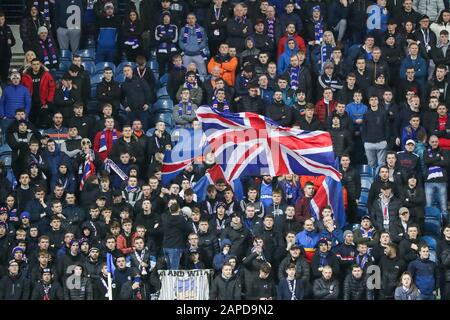 Glasgow, Regno Unito. 22 Gennaio 2020. Rangers FC ha giocato contro il St Mirren FC allo stadio di calcio Ibrox, Govan, Glasgow, UK, nel corso dei continui giochi della Premier League scozzese. I Rangers sono attualmente seduti al secondo posto (2nd) in campionato e St Mirren sono decimo (10th). Rangers ha vinto 1 - 0. Credito: Findlay / Alamy News Foto Stock