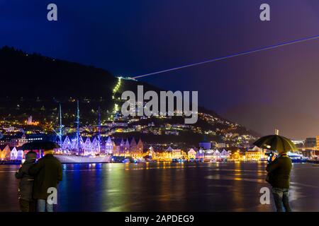 Bergen in Norvegia festeggia il suo 950° anniversario. Foto Stock