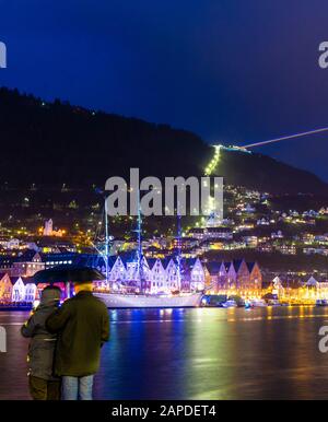 Bergen in Norvegia festeggia il suo 950° anniversario. Foto Stock