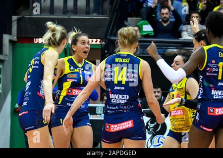 Treviso, Italia. 22nd Gen 2020. Treviso, Italia, 22 Jan 2020, felicità indre sorokaite durante Imoco Volley Conegliano vs C.S.M. Volei Alba Blaj - Pallavolo Champions League Donne - Credito: Lm/Flavio Pavanello Credito: Flavio Pavanello/Lps/Zuma Wire/Alamy Live News Foto Stock