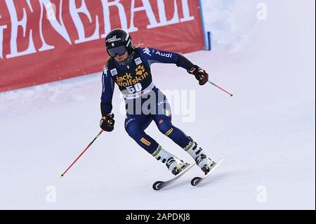 Sestriere, Italia. 19th Jan, 2020. Pirovano laura (ita) durante LA Coppa del mondo DEL CIELO - parallelo Gigante Slasom Donne, Sci a Sestriere, Italia, 19 gennaio 2020 credito: Agenzia indipendente di Foto/Alamy Live News Foto Stock