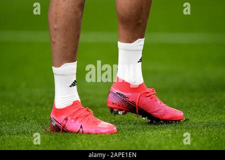 Torino, Italia - 22 gennaio, 2020: Gli stivali di Cristiano Ronaldo della Juventus FC sono visti durante il warm up prima della Coppa Italia partita di calcio tra Juventus FC e AS Roma. Credito: Nicolò Campo/Alamy Live News Foto Stock