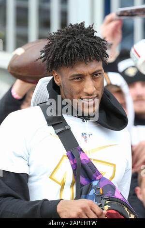 Kississimee, Florida, Stati Uniti. 22nd Gen 2020. New Orleans Saints Wide Receiver Michael Thomas(13) firma autografi durante la pratica NFC, Mercoledì 22 Gennaio 2020, a Kissimmee, Fl. (Photo by IOS/ESPA-Images) Credit: European Sports Photographic Agency/Alamy Live News Foto Stock