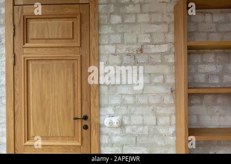 Muro di mattoni bianchi. Design interno loft. Vernice bianca della facciata  Foto stock - Alamy