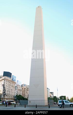 L'Obelisco De Buenos Aires, Monumento Storico Nazionale A Buenos Aires In Argentina Foto Stock