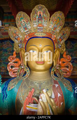 Grande statua di Buddha Maitreya, monastero di Thiksey Gompa o Thiksey, anche Thikse, buddismo tibetano, sobborgo di Leh, Ladakh, india, Asia meridionale, Asia Foto Stock
