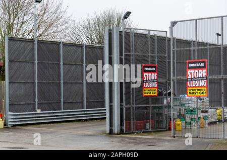 Moldl, Regno Unito: 22 gennaio 2020: L'ultimo negozio Homebase nel Galles del Nord ha avviato il processo di chiusura. La homebase è un miglioramento della casa britannica in difficoltà Foto Stock